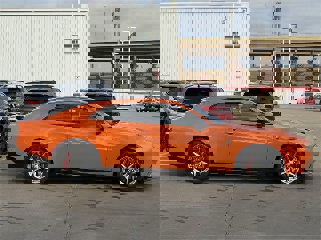 Used 2025 Dodge Charger R/T Scat Pack w/ Track Pack image 3