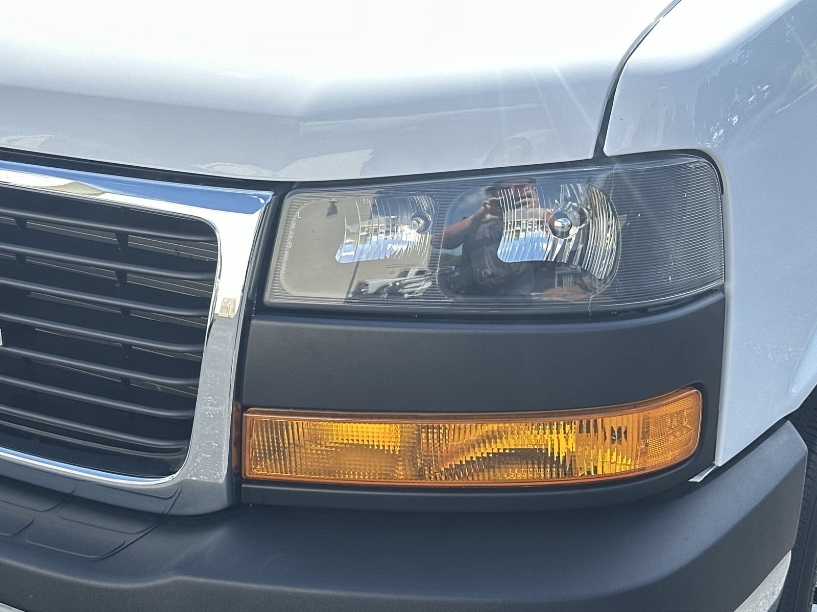 Used 2025 GMC Savana 2500 w/ Driver Convenience Package RWD image 11