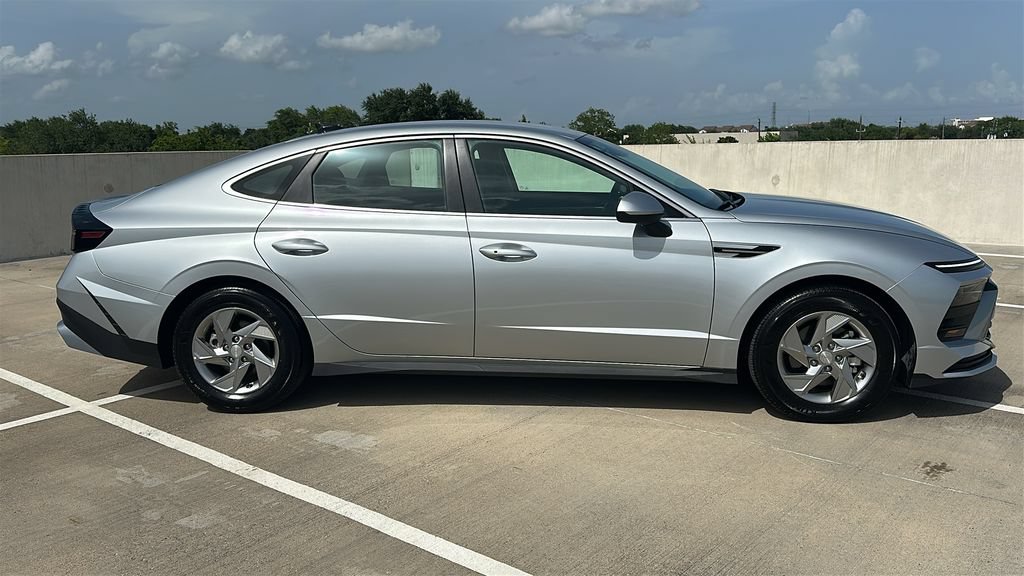 Used 2026 Hyundai Sonata SE FWD image 13