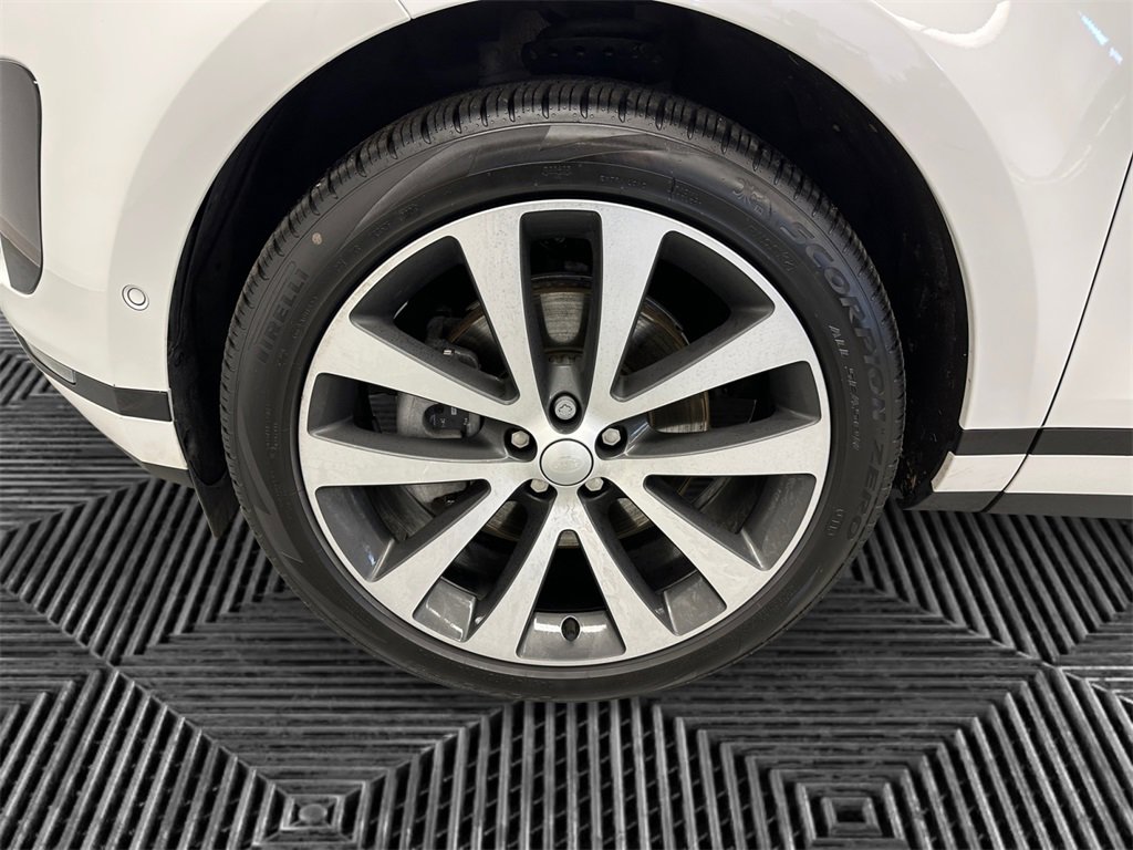 Used 2025 Land Rover Range Rover Evoque S image 14