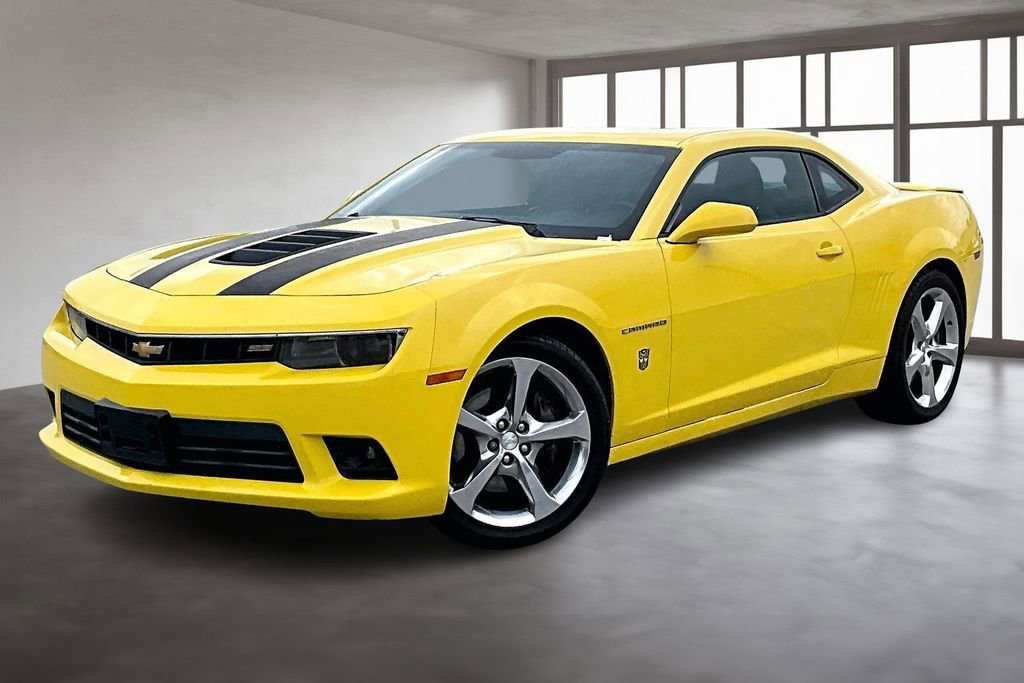 Used 2014 Chevrolet Camaro SS w/ RS Package RWD image 2