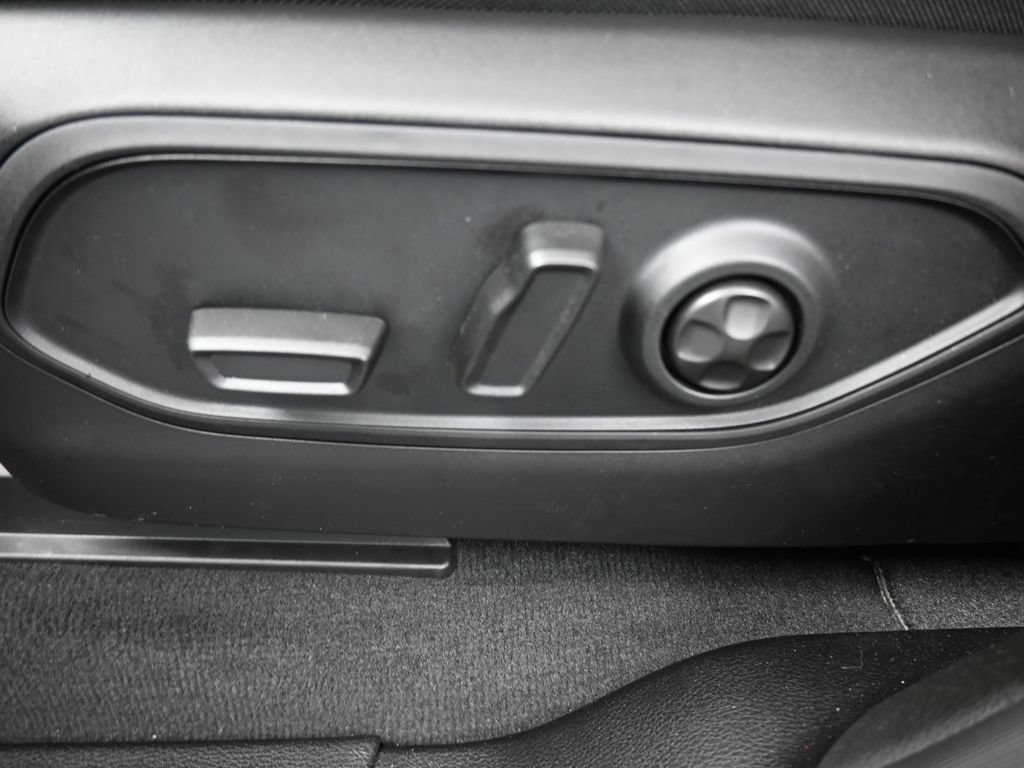 New 2026 Jeep Grand Cherokee Laredo RWD image 33