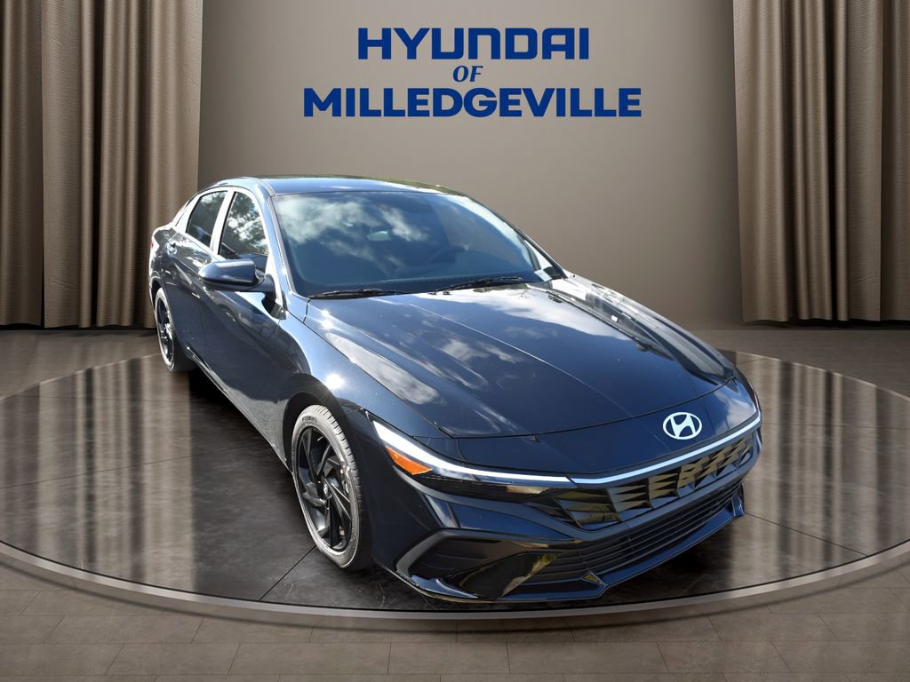 Used 2026 Hyundai Elantra Sport image 5
