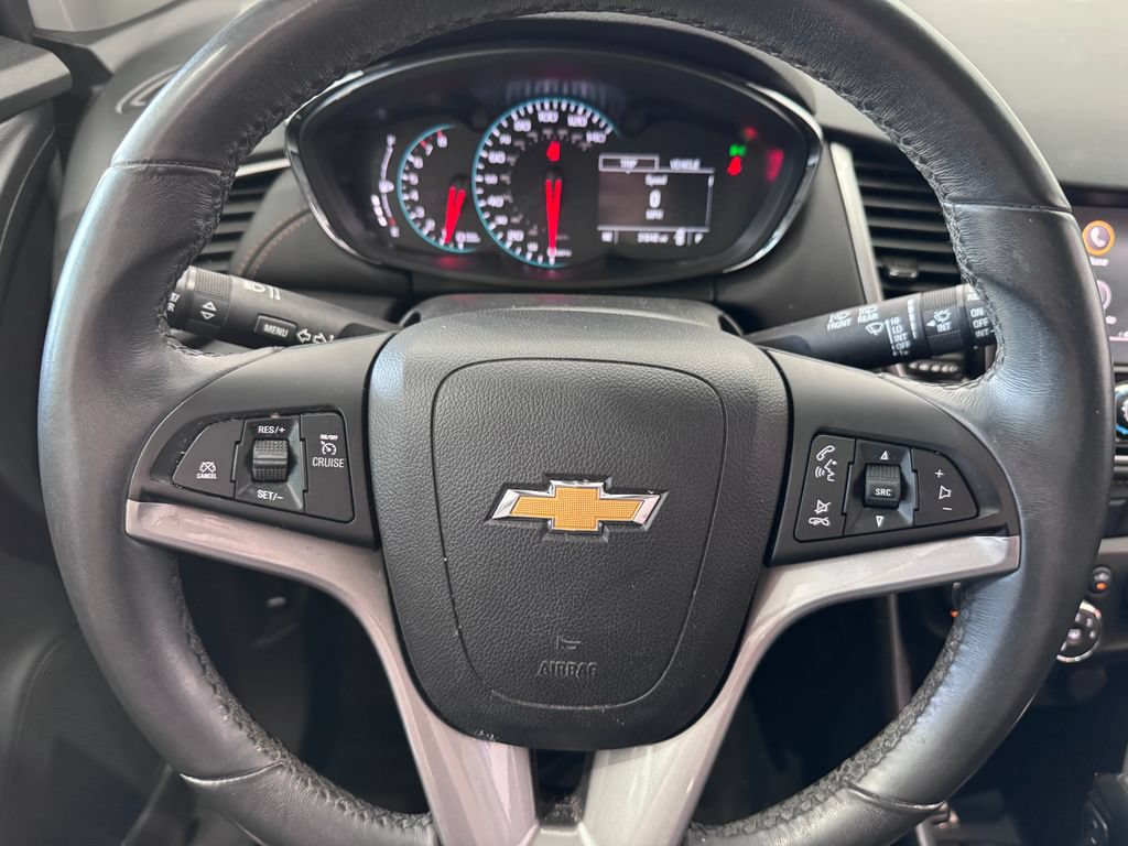 Certified 2022 Chevrolet Trax LT w/ LT Convenience Package AWD/4WD image 13