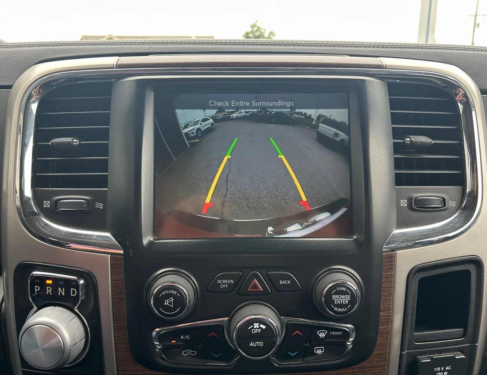 Used 2017 RAM 1500 Laramie AWD/4WD image 17
