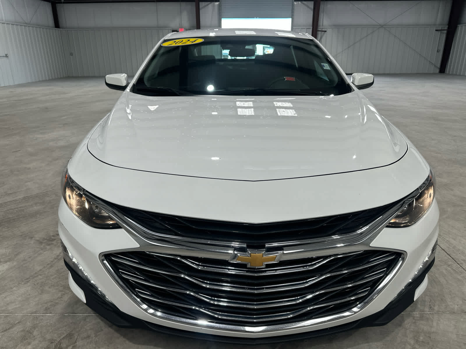 Used 2024 Chevrolet Malibu LT FWD image 8