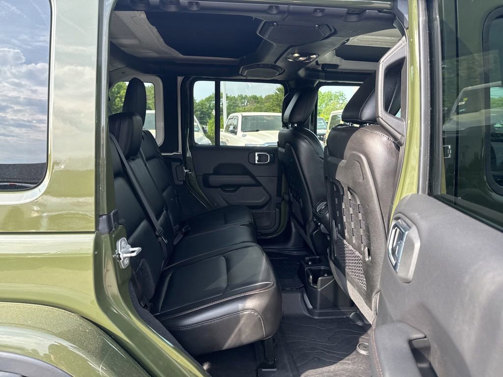 Used 2021 Jeep Wrangler Unlimited Rubicon w/ Dual Top Group AWD/4WD image 26