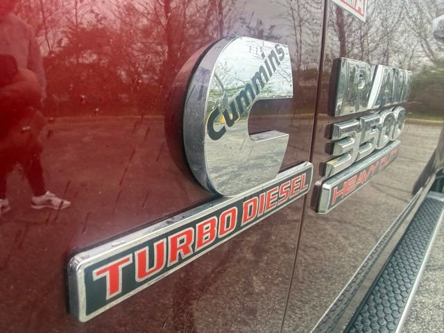 Used 2018 RAM 3500 Laramie image 10