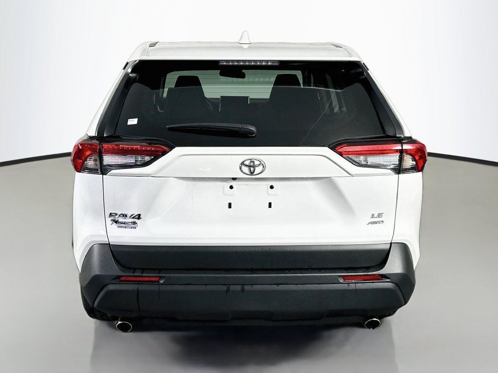 Used 2025 Toyota RAV4 LE AWD/4WD image 6