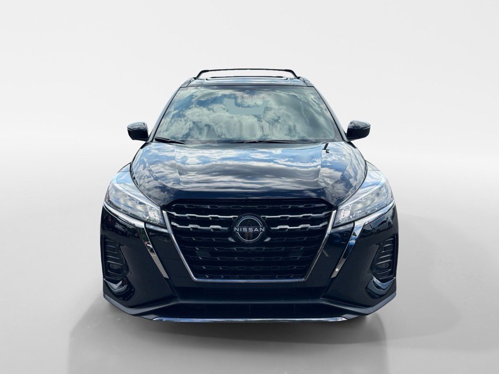 Used 2023 Nissan Kicks SR w/ Interior Electronics Package image 9