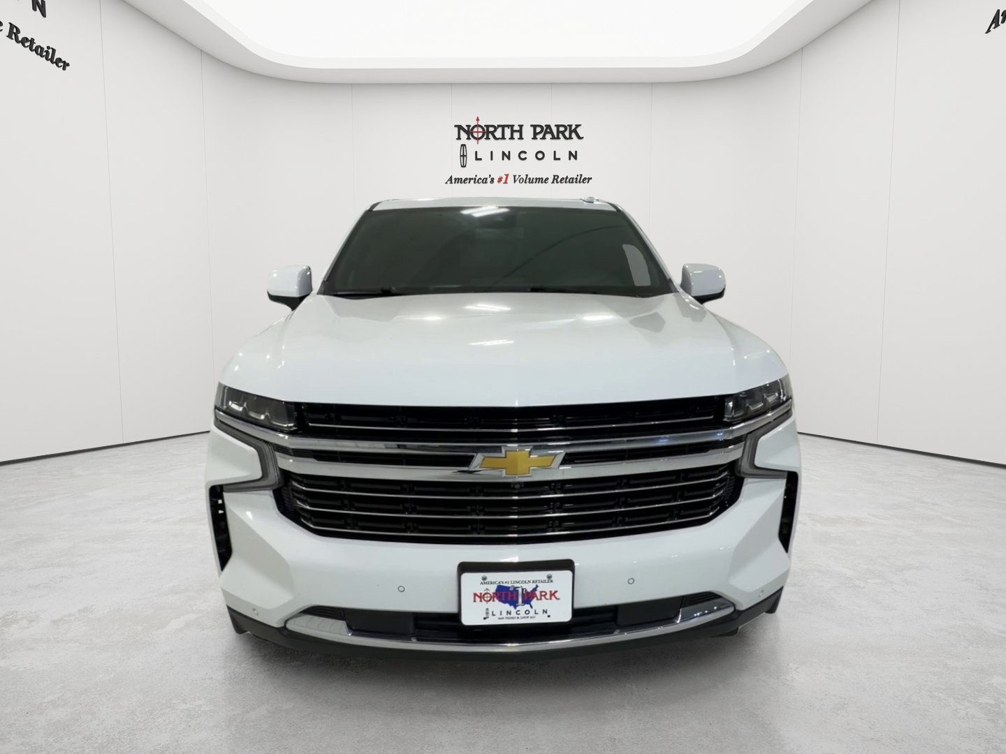Used 2023 Chevrolet Tahoe LT w/ Luxury Package RWD image 8