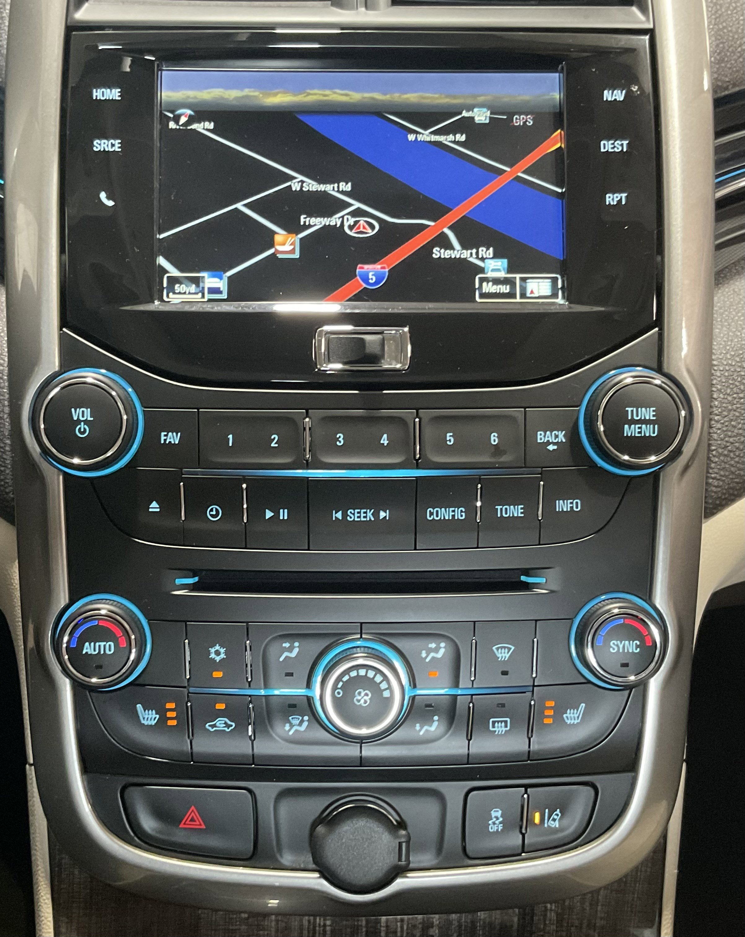 Used 2015 Chevrolet Malibu LTZ FWD image 18