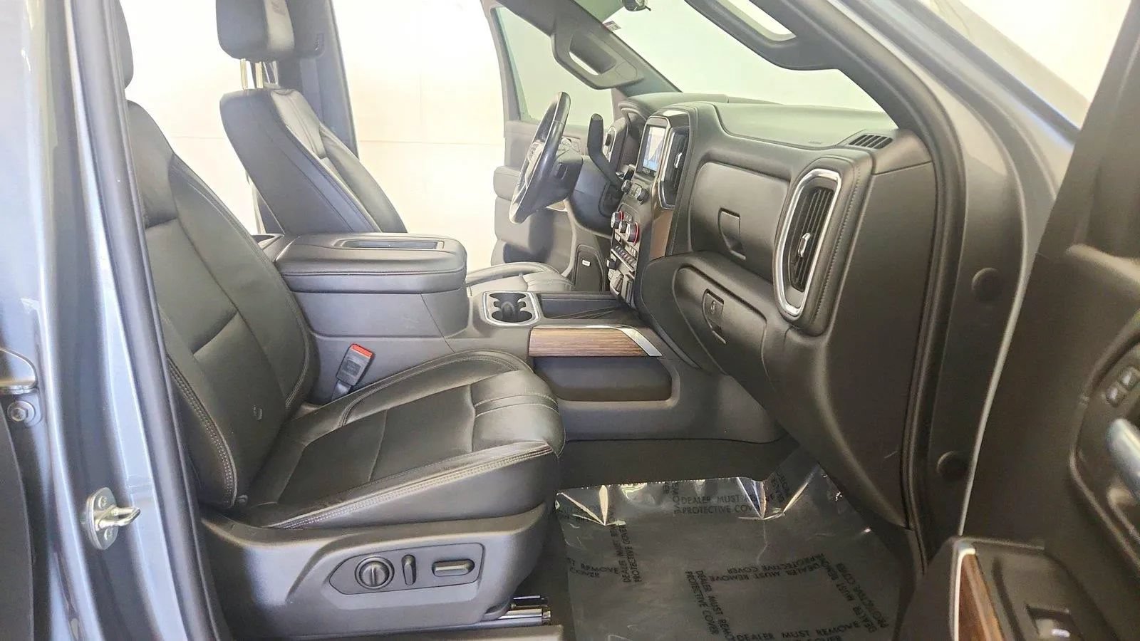 Used 2021 Chevrolet Silverado 1500 High Country w/ Technology Package AWD/4WD image 29