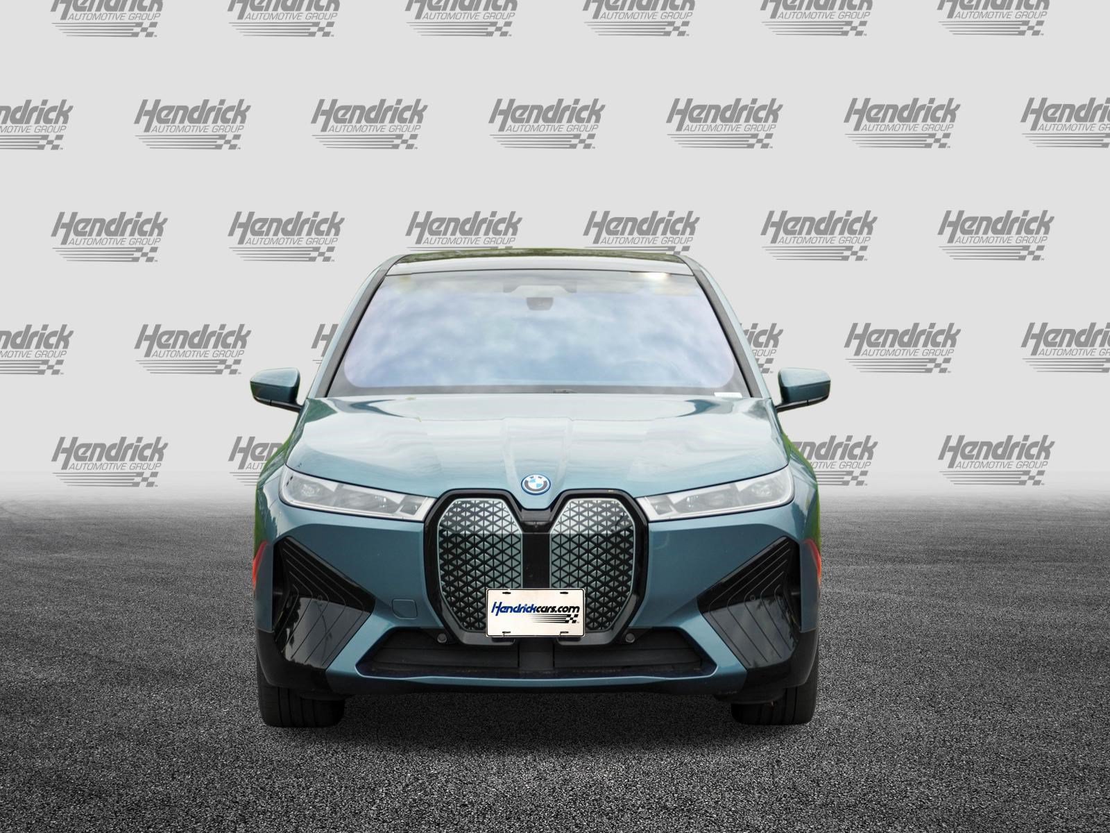 Certified 2023 BMW iX xDrive50 w/ Premium Package AWD/4WD image 3