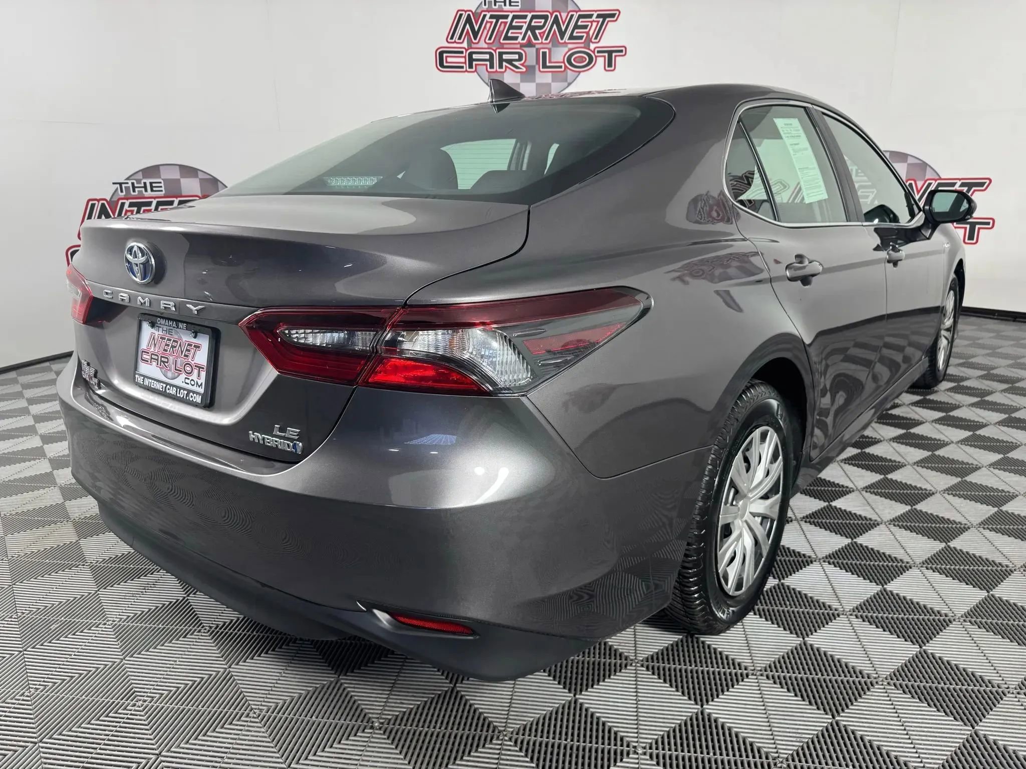 Used 2021 Toyota Camry LE image 26