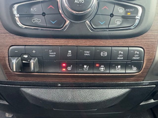 Used 2018 RAM 3500 Laramie image 26