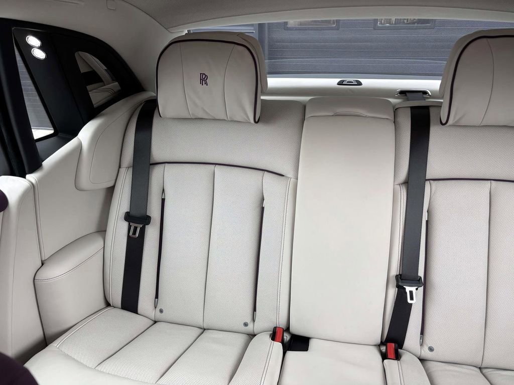 Used 2019 Rolls-Royce Phantom Sedan image 33