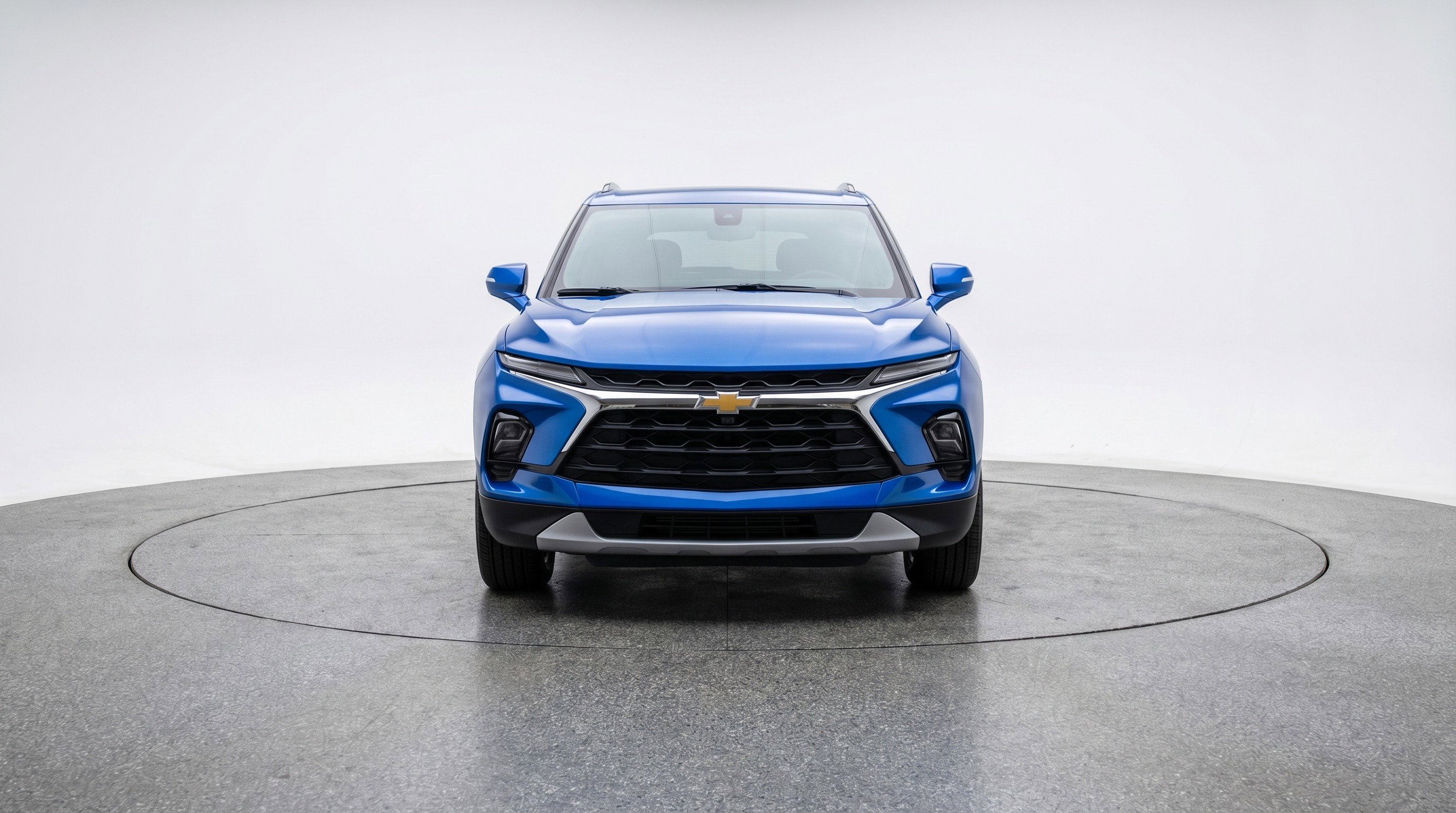 Used 2025 Chevrolet Blazer LT FWD image 2