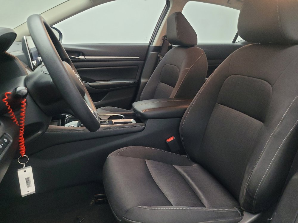 Used 2023 Nissan Altima 2.5 SV image 17