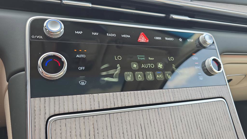 New 2026 Genesis GV80 2.5T Select image 13