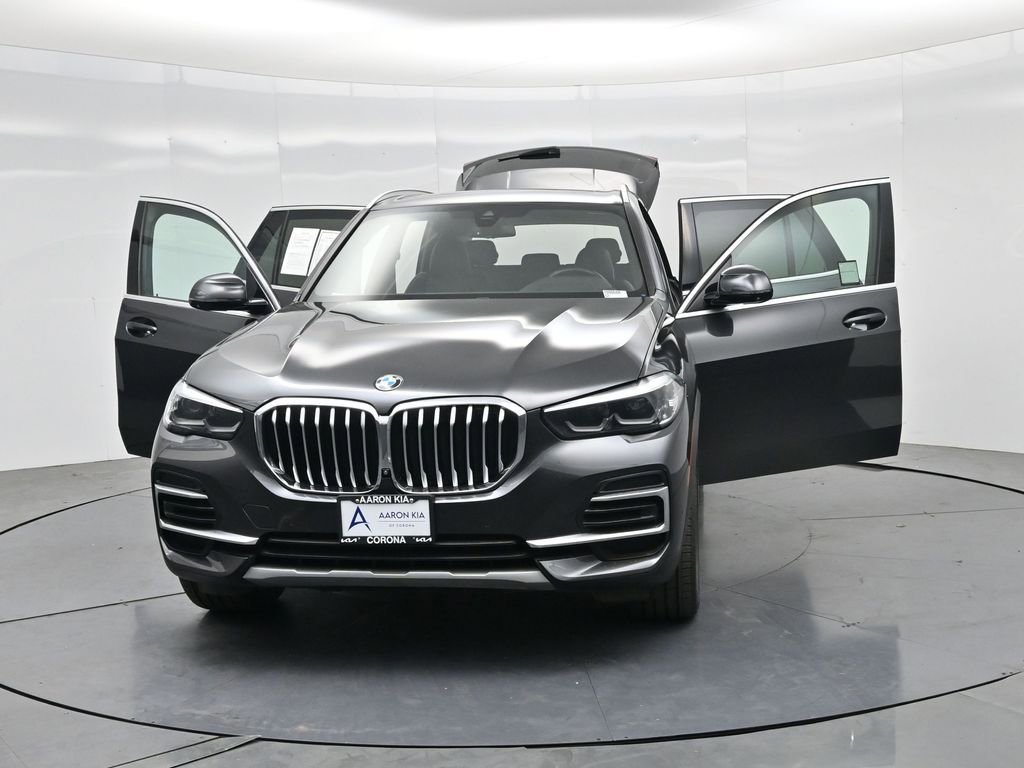 Used 2023 BMW X5 xDrive40i AWD/4WD image 33