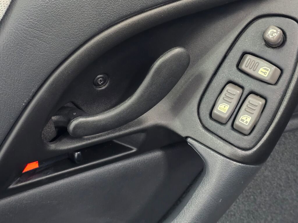 Used 1993 Chevrolet Camaro Z28 image 85