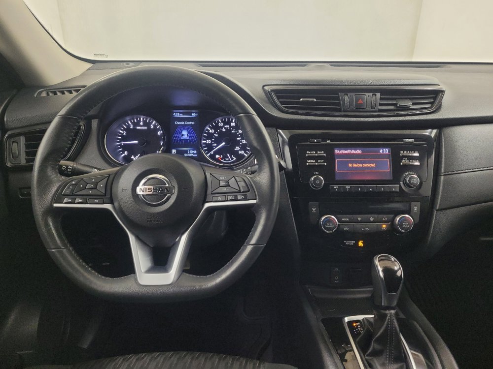 Used 2017 Nissan Rogue SV FWD image 22