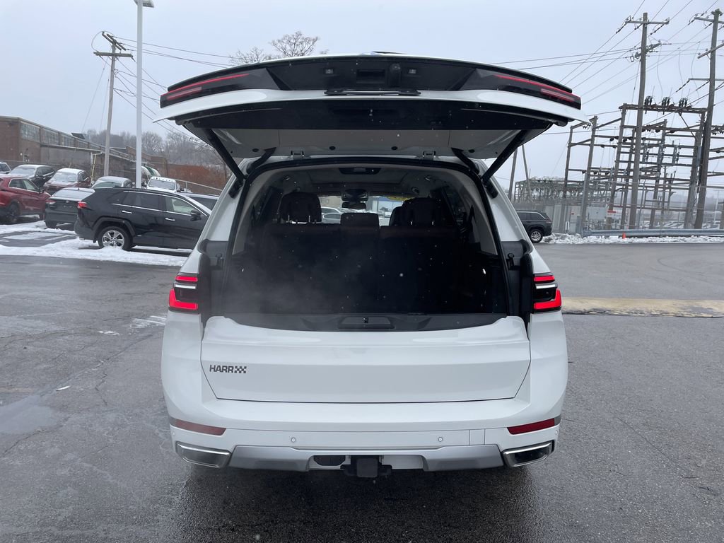 Used 2023 BMW X7 xDrive40i w/ Premium Package image 13
