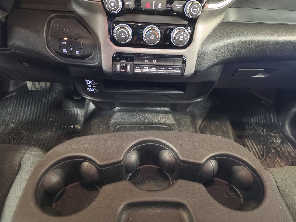 New 2026 RAM 5500 Tradesman w/ Chrome Appearance Group AWD/4WD image 18