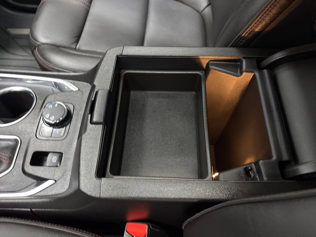 Used 2023 Chevrolet Traverse RS w/ LPO, Floor Liner Package AWD/4WD image 17