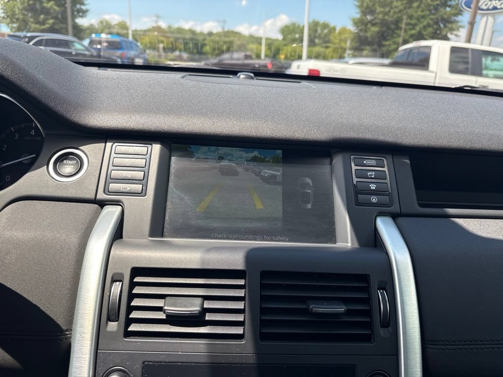 Used 2019 Land Rover Discovery Sport HSE AWD/4WD image 17