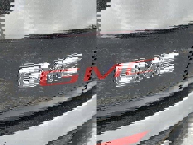 New 2026 GMC Acadia Denali w/ Super Cruise Package image 6