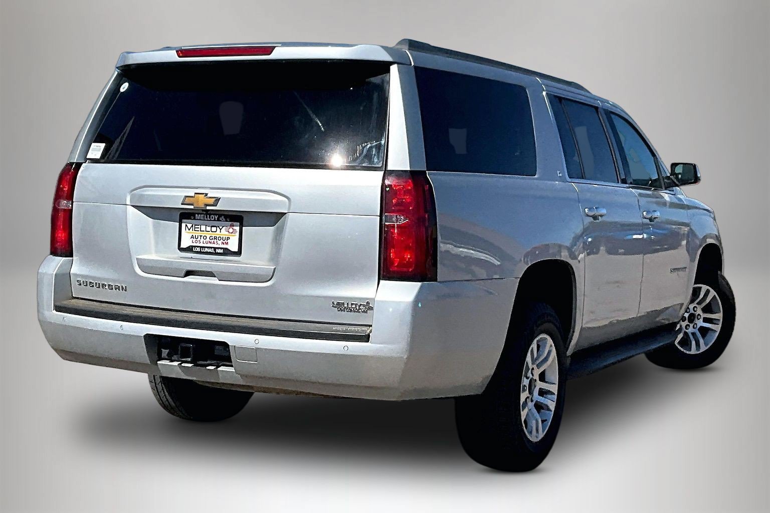 Used 2019 Chevrolet Suburban LT AWD/4WD image 6