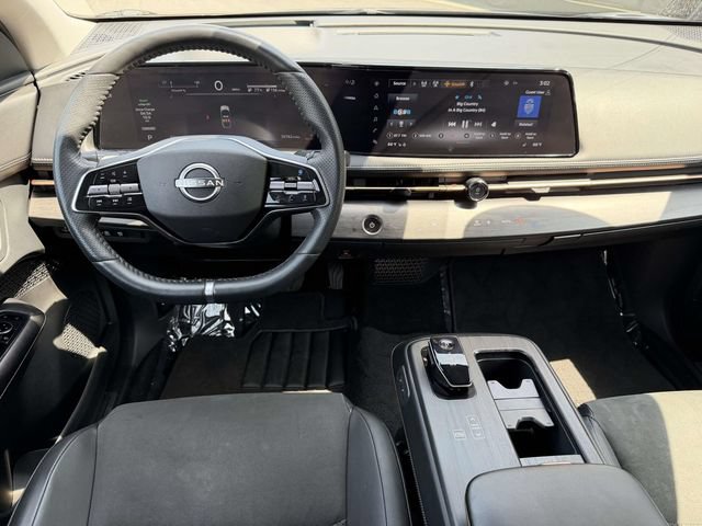 Used 2023 Nissan Ariya AWD image 17