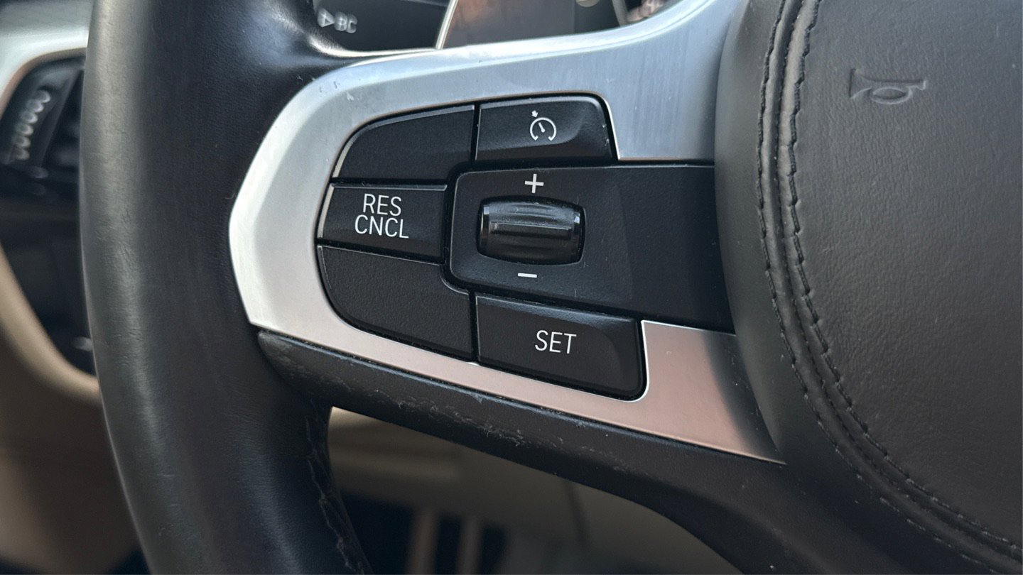 Used 2018 BMW M550i xDrive image 26