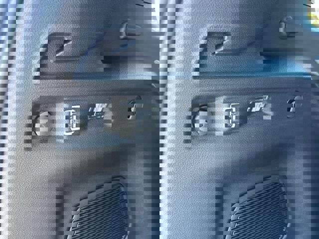 New 2025 Jeep Grand Cherokee L Limited image 5