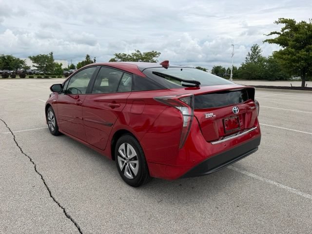 Used 2017 Toyota Prius Two w/ Prius Two Safety Plus Package FWD image 6