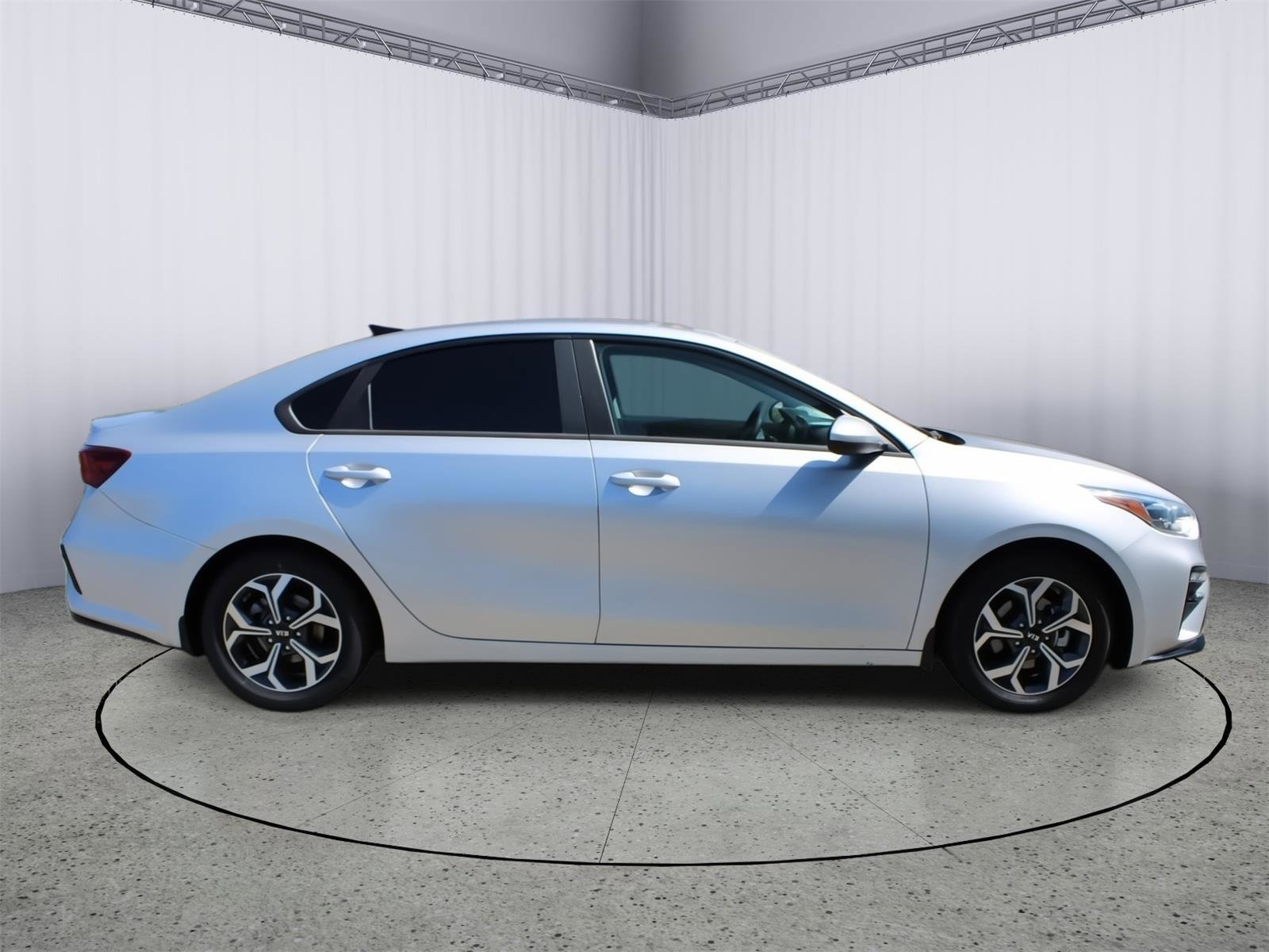 Used 2020 Kia Forte LXS FWD image 9
