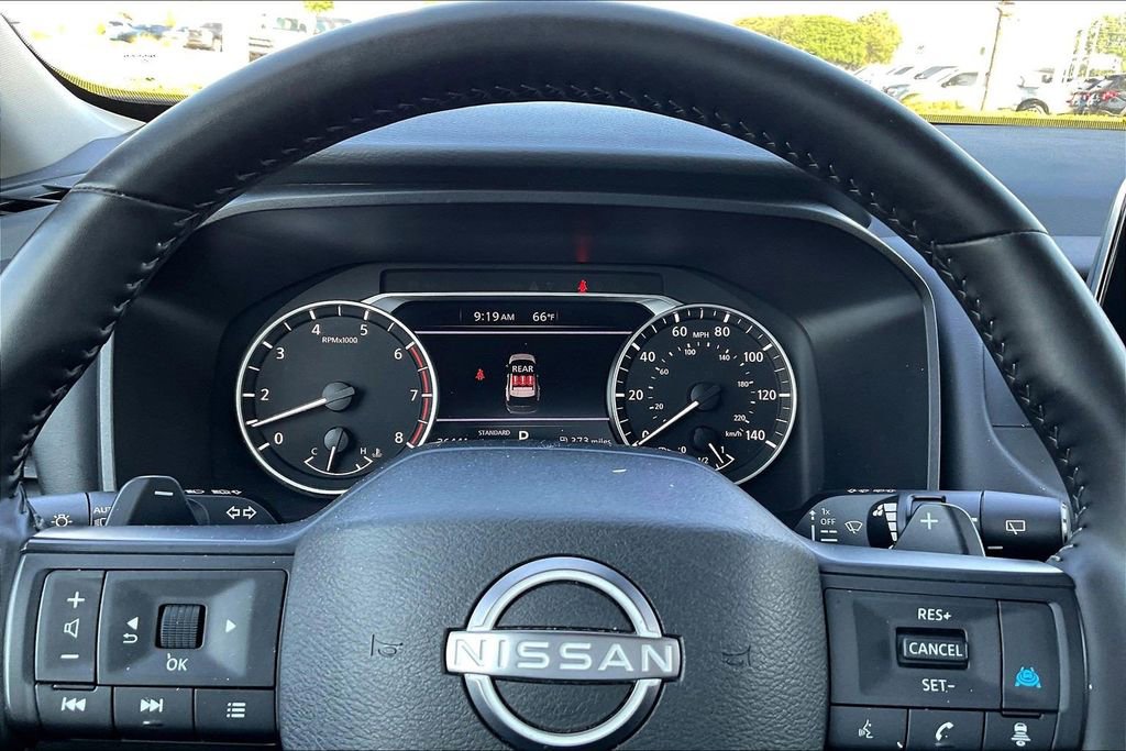 Used 2025 Nissan Rogue SV FWD image 13