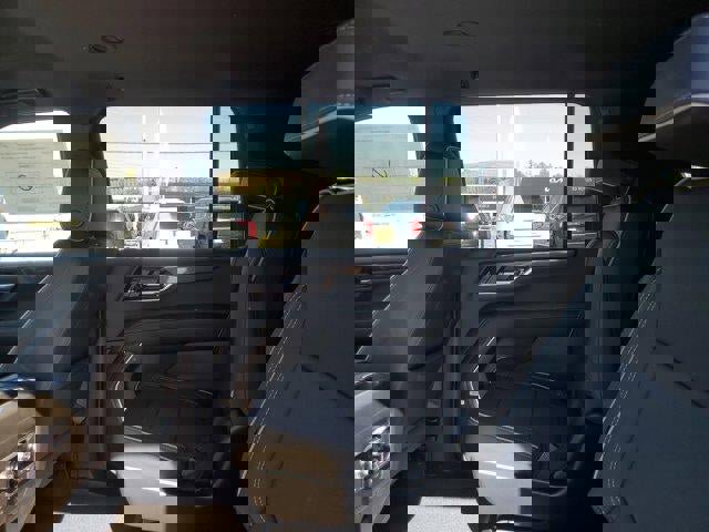 New 2026 GMC Yukon XL Elevation image 9