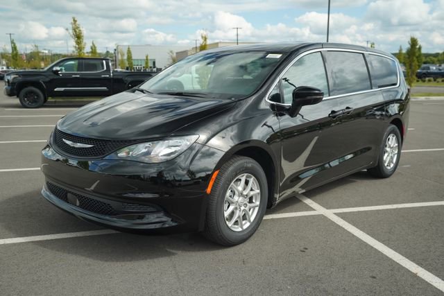 New 2026 Chrysler Voyager LX image 3