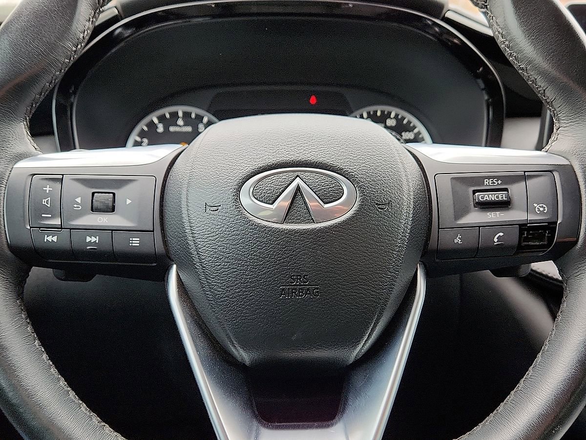 Used 2025 INFINITI QX60 Pure image 10