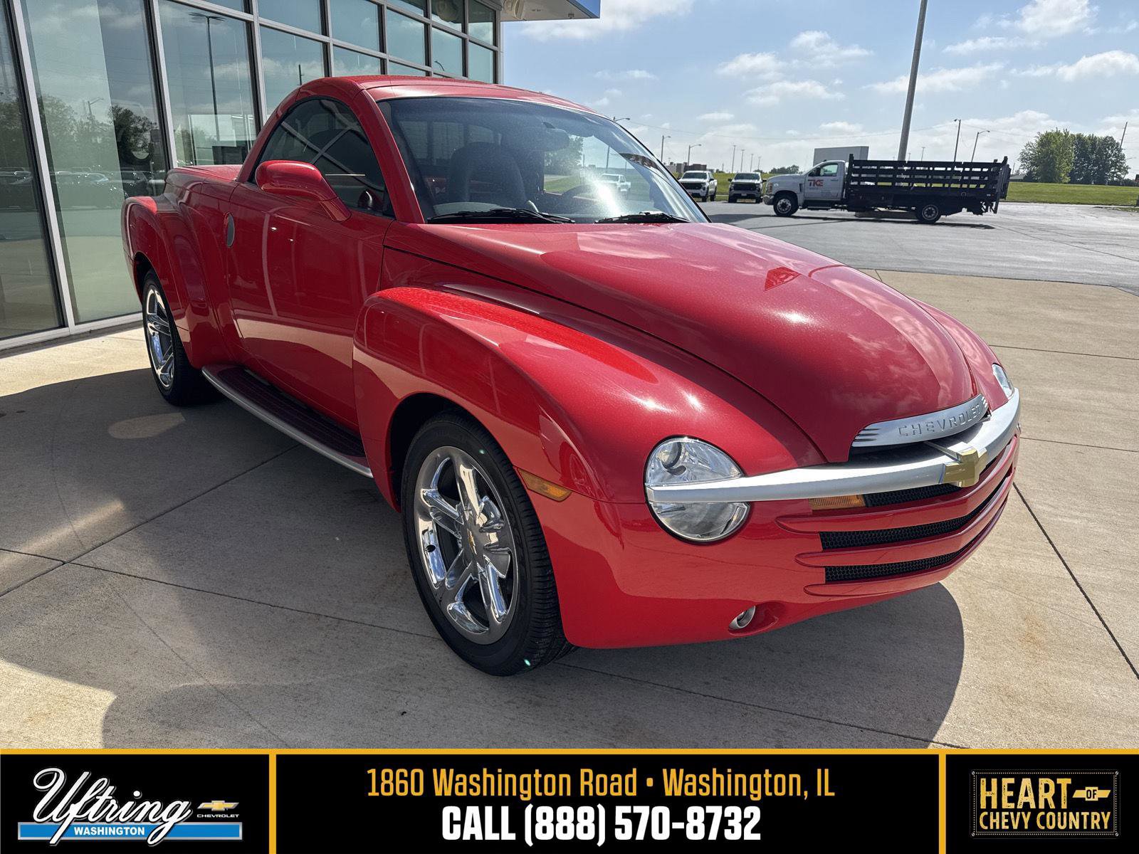 Used 2005 Chevrolet SSR w/ Preferred Equipment Group RWD image 1