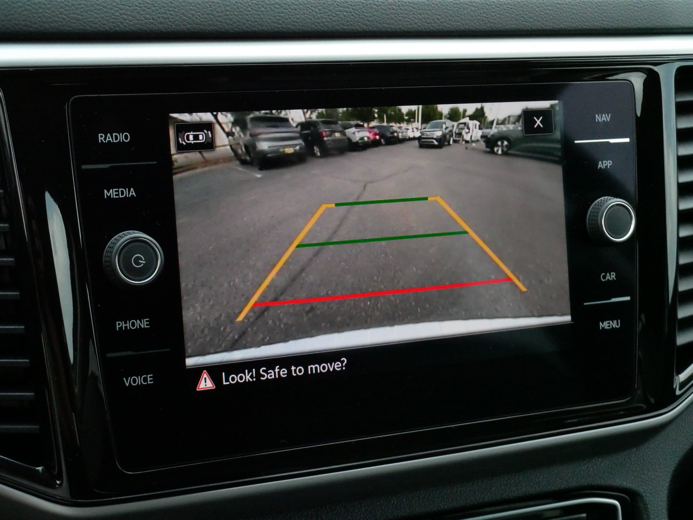 Certified 2023 Volkswagen Atlas SEL AWD/4WD image 32