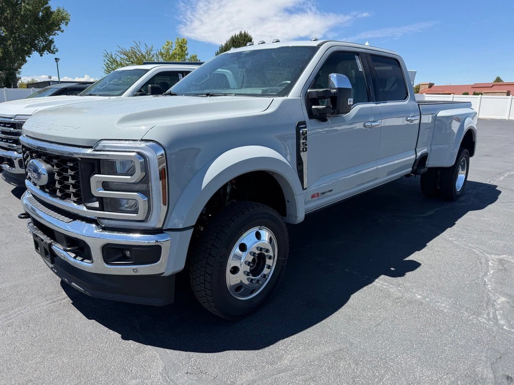 Used 2023 Ford F550 4x4 Crew Cab Super Duty w/ XL Chrome Package image 9
