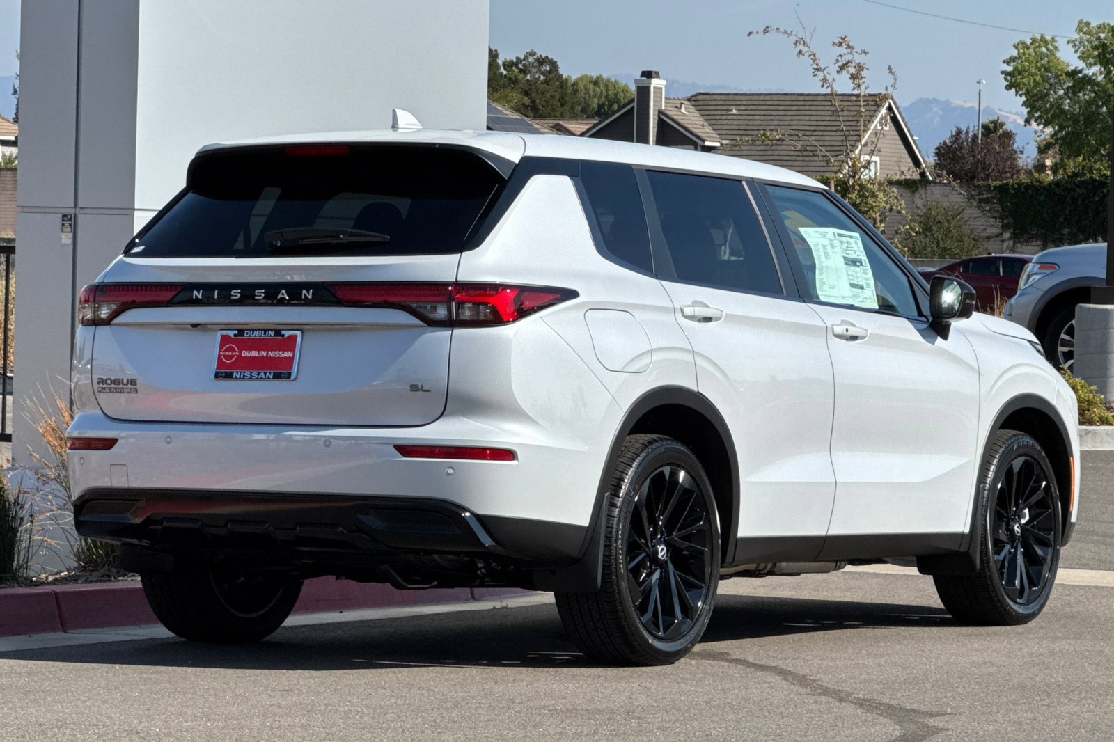 New 2026 Nissan Rogue SL AWD/4WD image 4