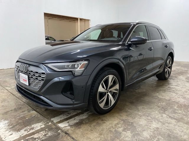 Used 2024 Audi Q8 e-tron Premium Plus w/ Premium Plus Package AWD/4WD image 1
