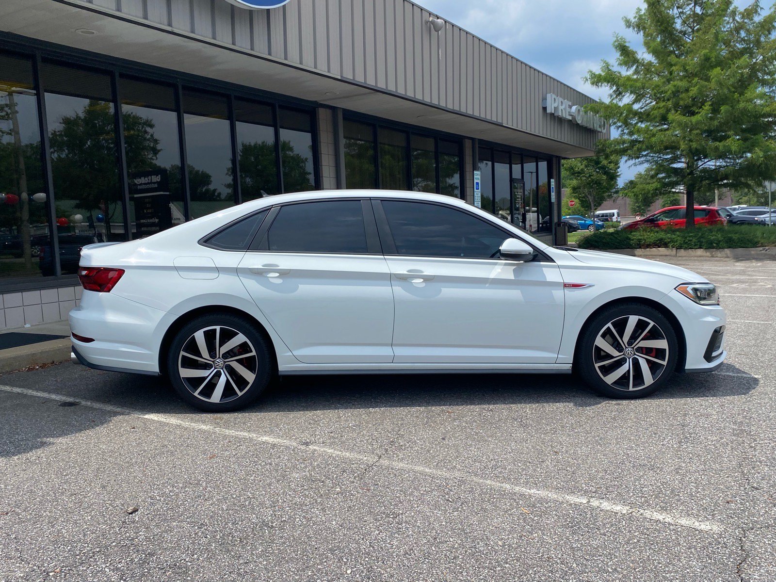 Used 2021 Volkswagen Jetta GLI FWD image 3