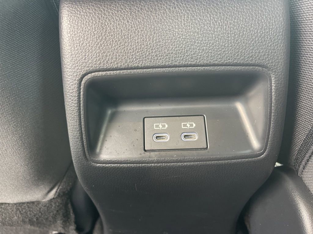 Used 2025 Toyota Corolla LE image 12