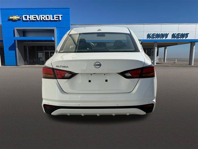 Used 2025 Nissan Altima 2.5 SV FWD image 7